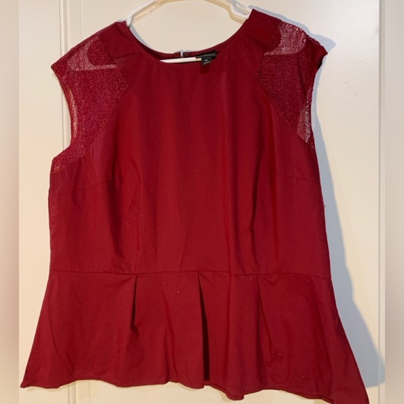 Worthington XL Maroon Top with laced shoulders, sleeveless, Preloved in EUC - Picture 1 of 3